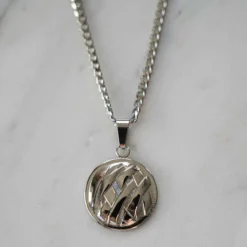 Armor necklace