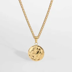 Armor necklace