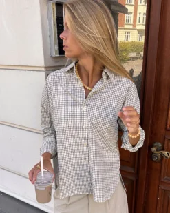 Astrid ls shirt