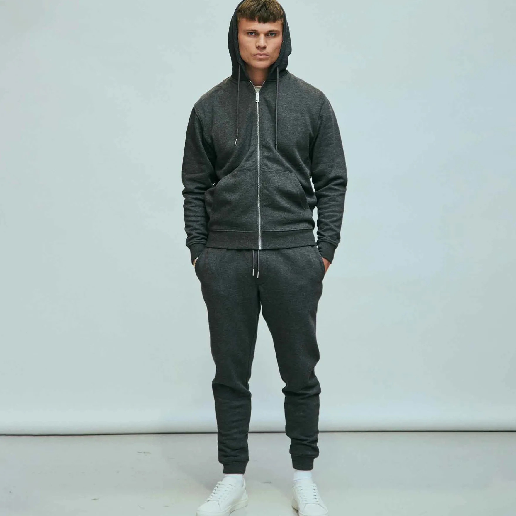 Basic full zip hoodie