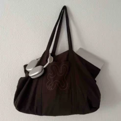Brown shopper