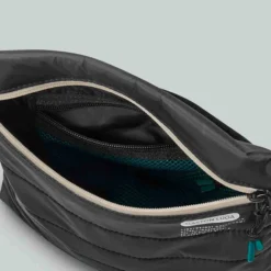Lightweight daybag