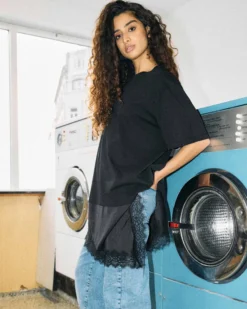 NMFILLA OVERSIZE SATIN LACE TEE