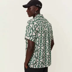 Ornament ss shirt