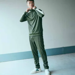 Pierre tape half zip