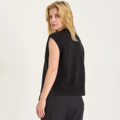Purvalja knit vest