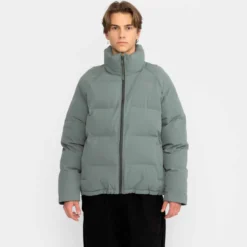 Raglan puffer