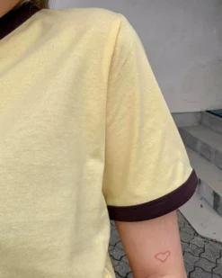 Sabine ringer tee