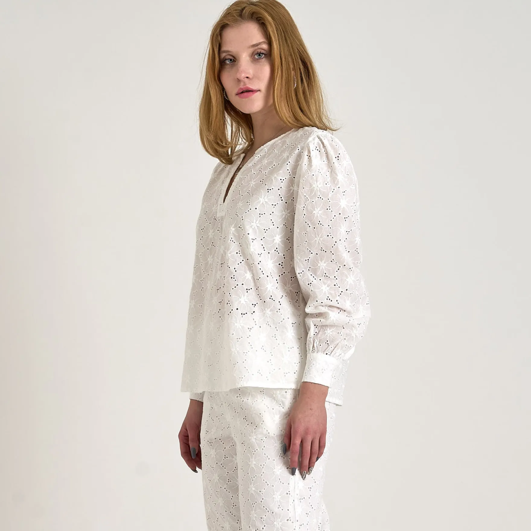 Zenia embroidery ls